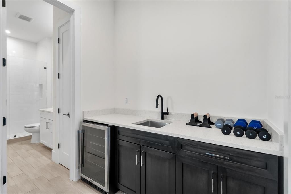 For Sale: $3,750,000 (4 beds, 5 baths, 5341 Square Feet)