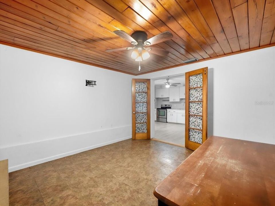 En Venta: $460,000 (2 camas, 2 baños, 1411 Pies cuadrados)