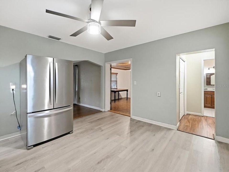 En Venta: $460,000 (2 camas, 2 baños, 1411 Pies cuadrados)