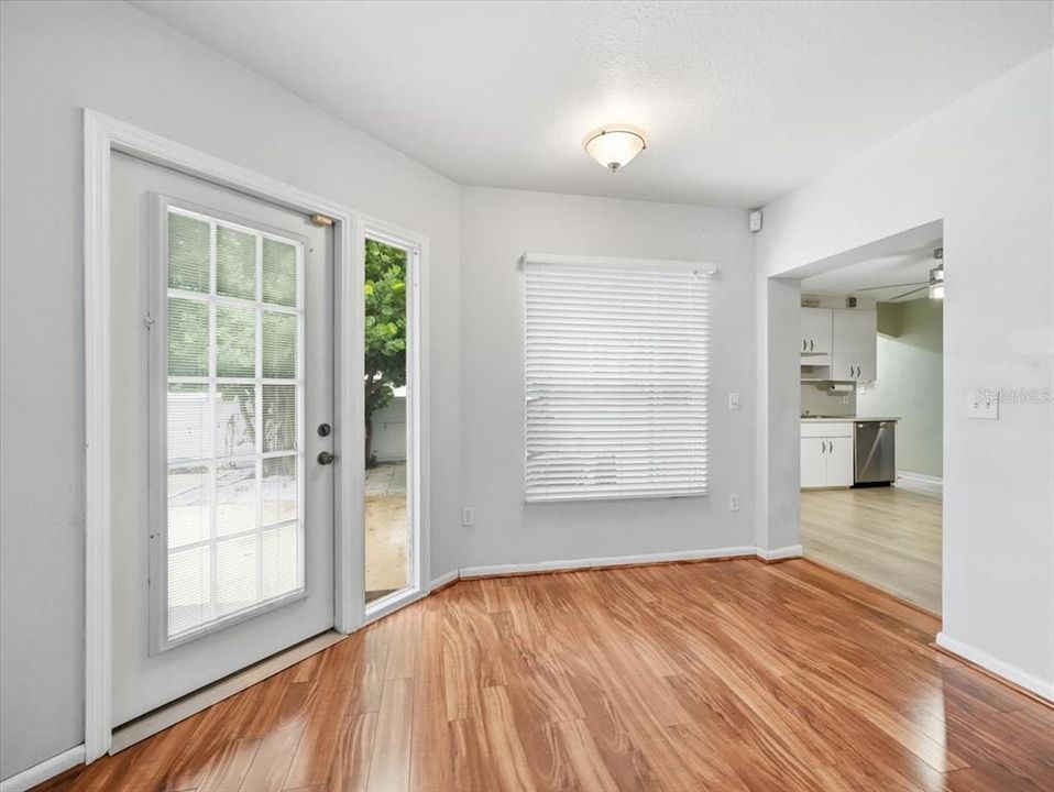 En Venta: $460,000 (2 camas, 2 baños, 1411 Pies cuadrados)