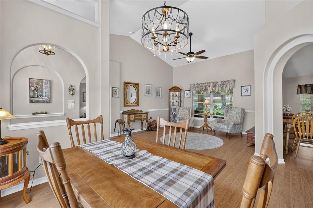На продажу: $425,000 (3 спален, 2 ванн, 2050 Квадратных фут)