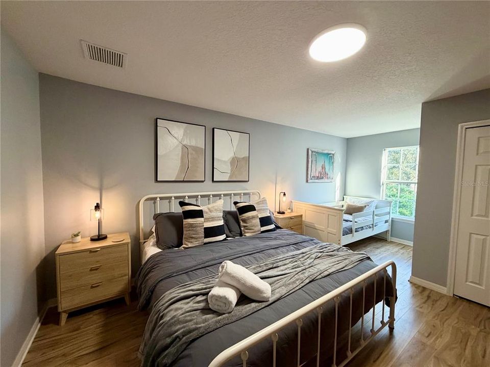 En Venta: $585,000 (6 camas, 4 baños, 2734 Pies cuadrados)