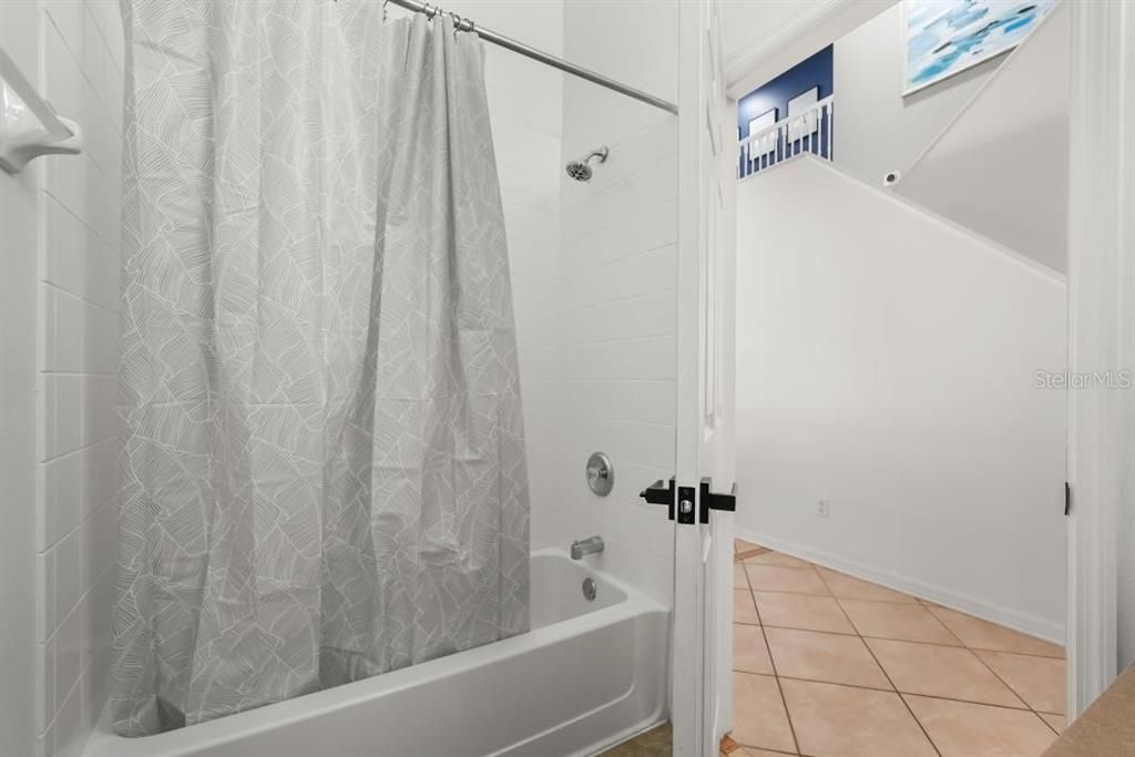 En Venta: $585,000 (6 camas, 4 baños, 2734 Pies cuadrados)