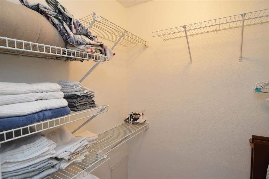 В аренду: $2,300 (2 спален, 2 ванн, 1015 Квадратных фут)