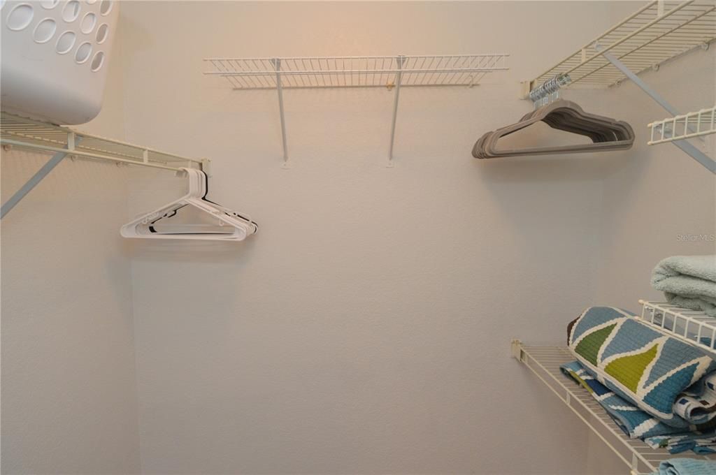 В аренду: $2,300 (2 спален, 2 ванн, 1015 Квадратных фут)