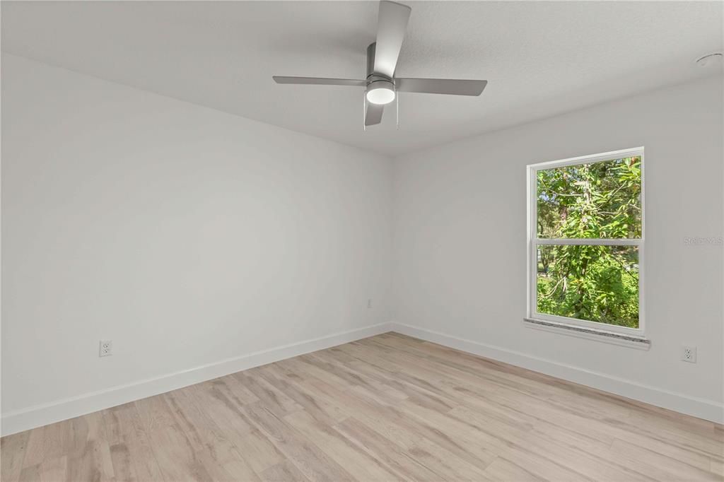 En Venta: $249,999 (3 camas, 2 baños, 1439 Pies cuadrados)