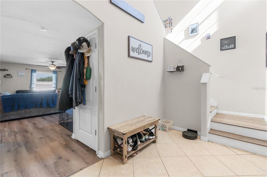For Sale: $300,000 (3 beds, 2 baths, 1912 Square Feet)