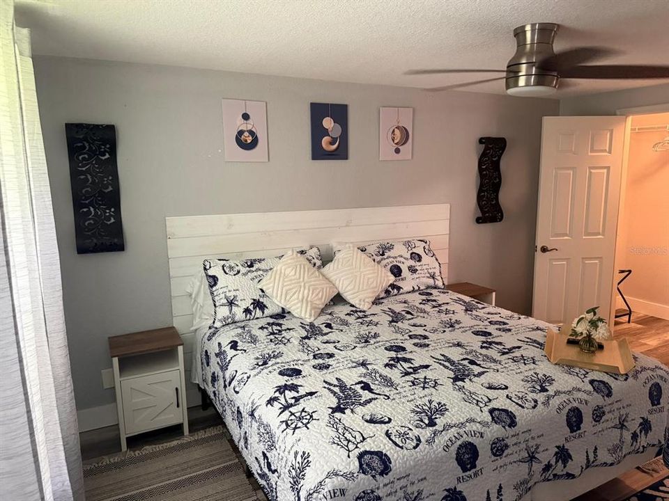 For Sale: $204,900 (2 beds, 2 baths, 1032 Square Feet)