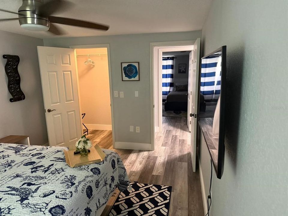For Sale: $204,900 (2 beds, 2 baths, 1032 Square Feet)