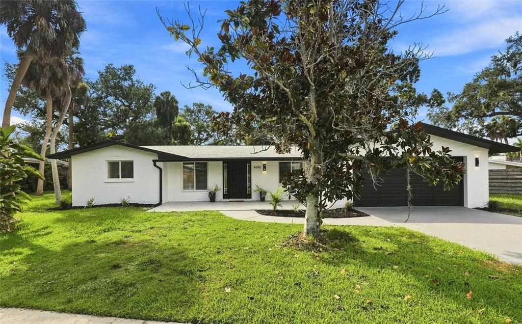 Active With Contract: $649,000 (3 beds, 2 baths, 1794 Square Feet)