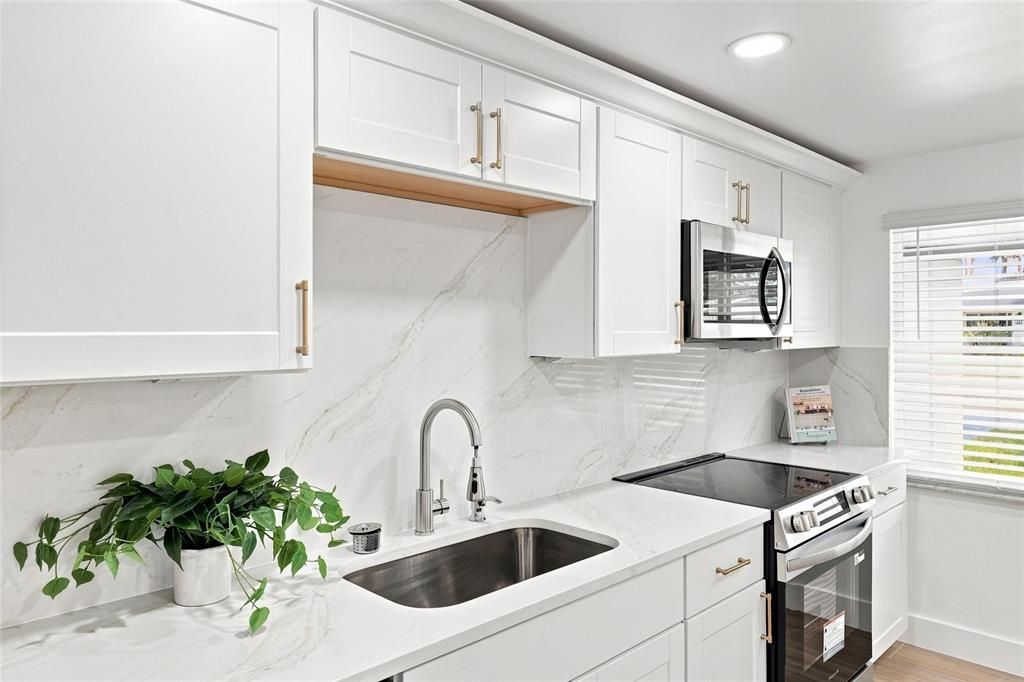 Active With Contract: $649,000 (3 beds, 2 baths, 1794 Square Feet)