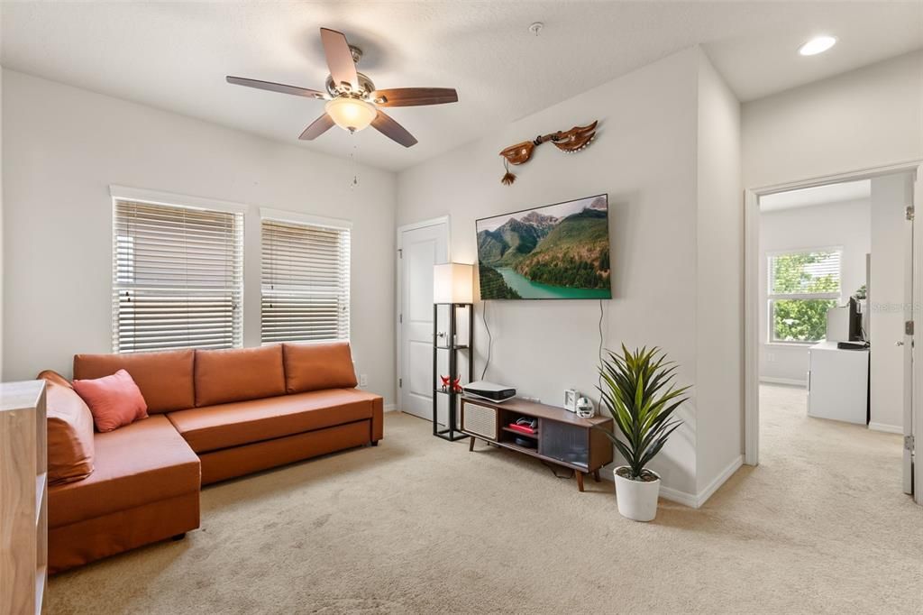 En Venta: $535,000 (4 camas, 2 baños, 2272 Pies cuadrados)