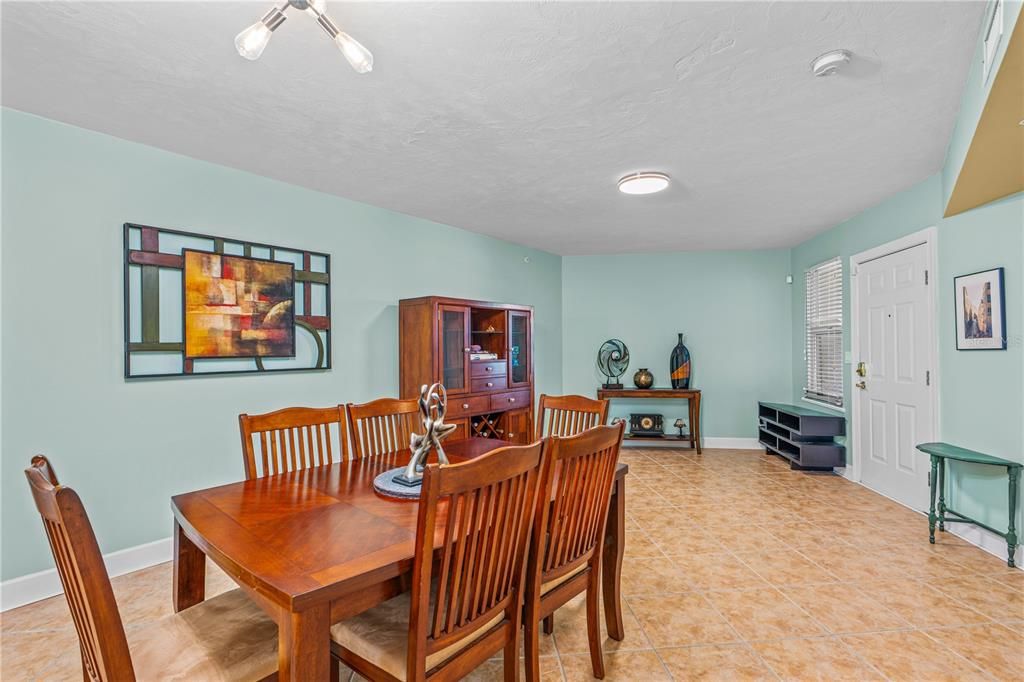 For Sale: $609,000 (3 beds, 3 baths, 1884 Square Feet)