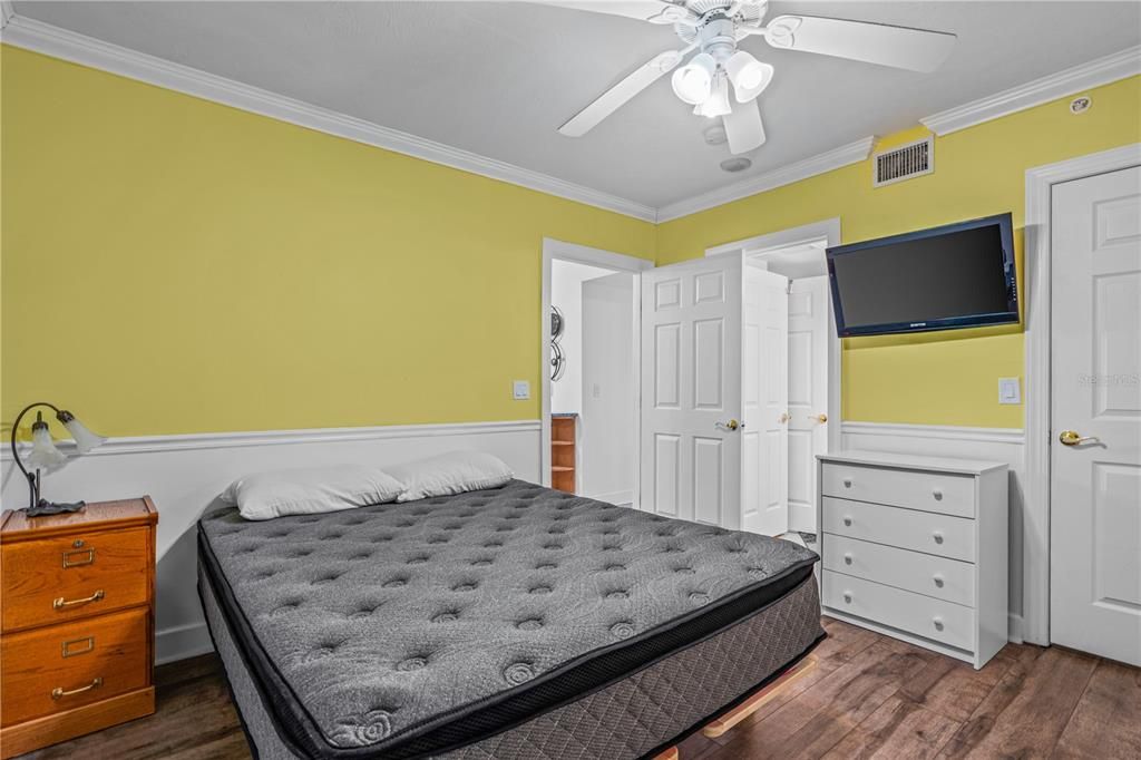 For Sale: $609,000 (3 beds, 3 baths, 1884 Square Feet)