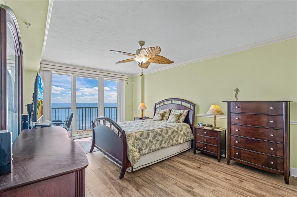 For Sale: $609,000 (3 beds, 3 baths, 1884 Square Feet)