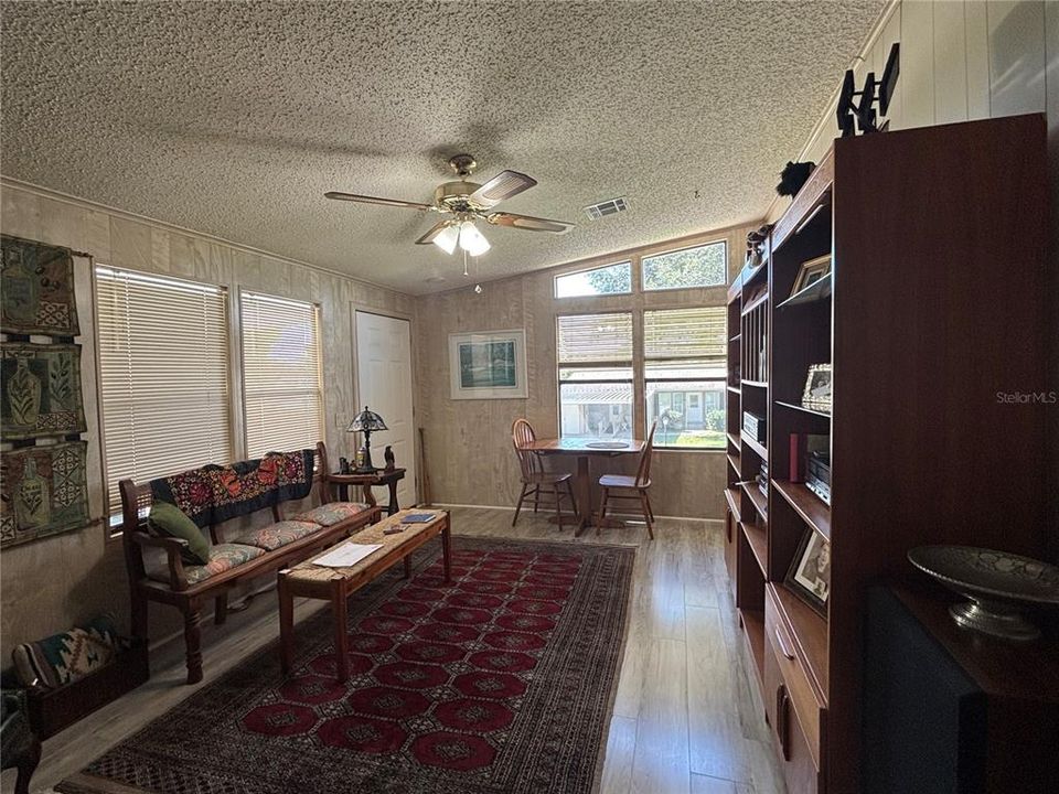 For Sale: $159,900 (2 beds, 2 baths, 1601 Square Feet)