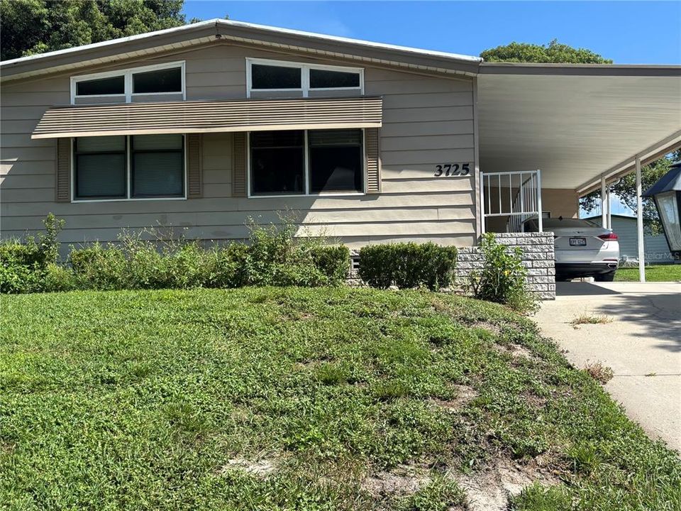 For Sale: $159,900 (2 beds, 2 baths, 1601 Square Feet)