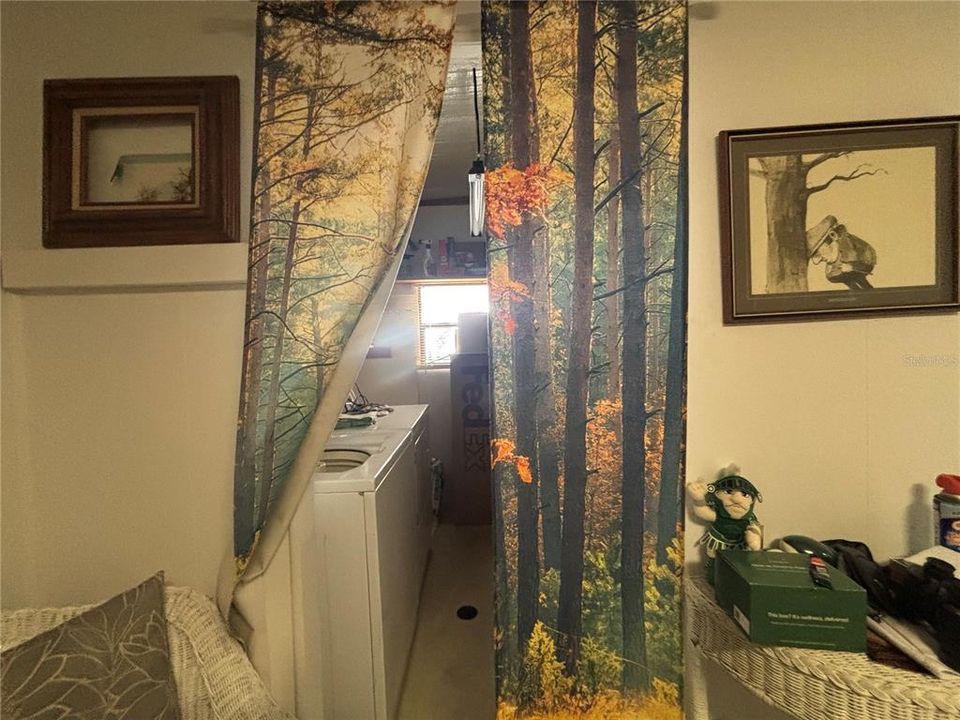 For Sale: $159,900 (2 beds, 2 baths, 1601 Square Feet)