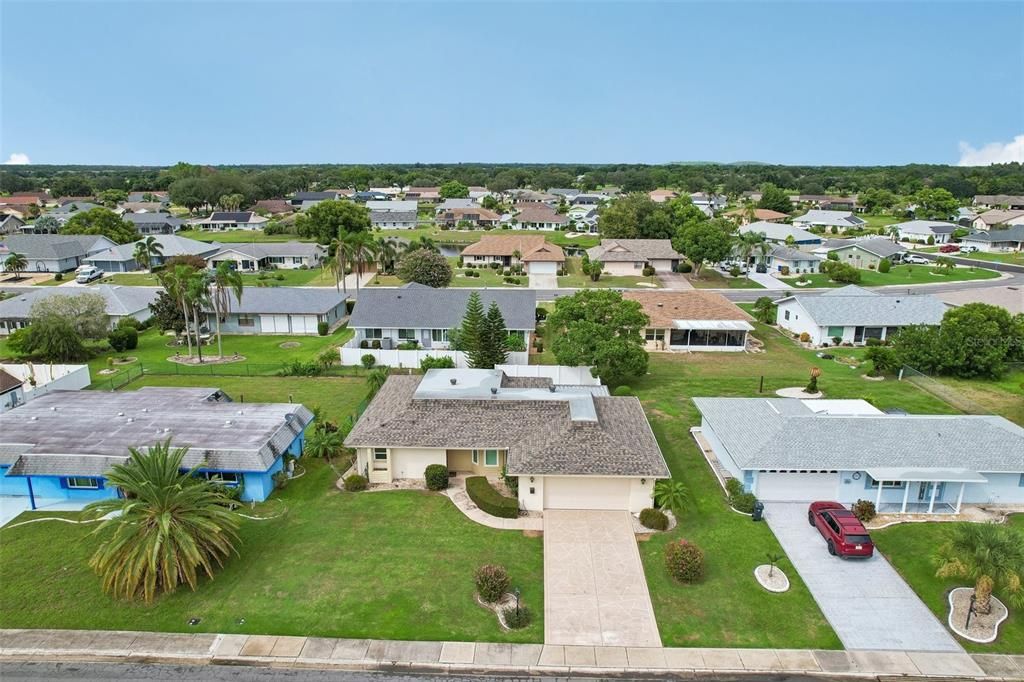 For Sale: $299,900 (2 beds, 2 baths, 1727 Square Feet)