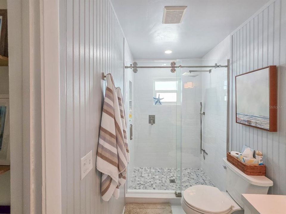 For Sale: $609,000 (3 beds, 2 baths, 1389 Square Feet)