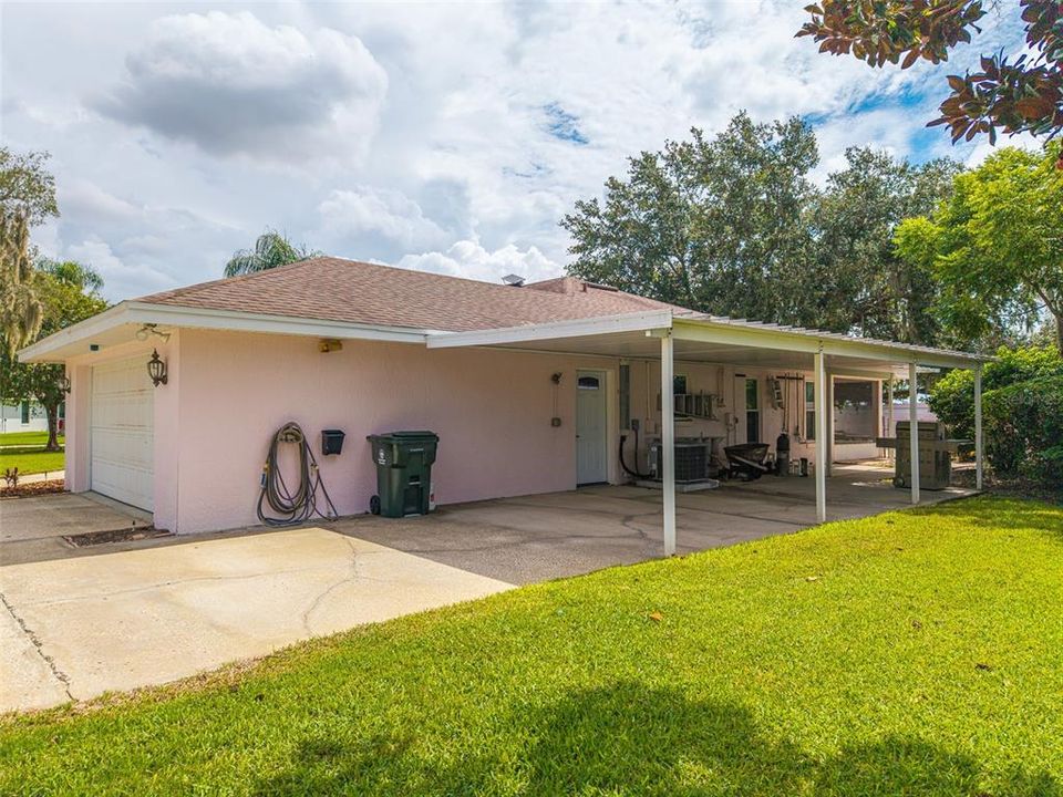 For Sale: $525,000 (3 beds, 3 baths, 2128 Square Feet)