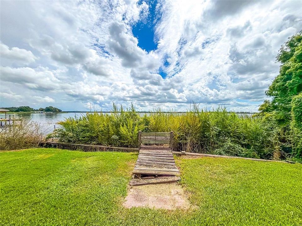 For Sale: $525,000 (3 beds, 3 baths, 2128 Square Feet)