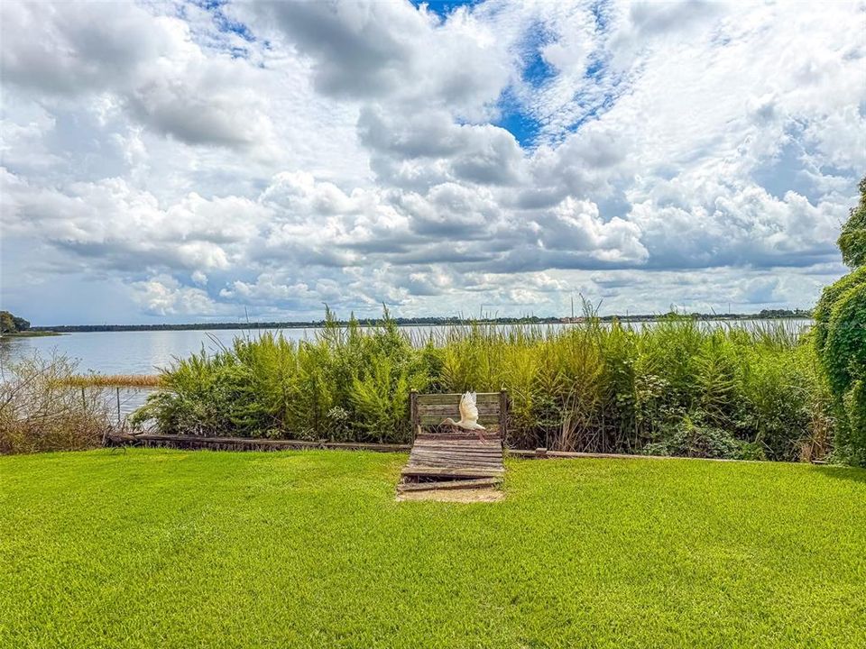 For Sale: $525,000 (3 beds, 3 baths, 2128 Square Feet)