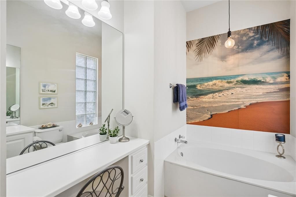For Sale: $659,000 (3 beds, 2 baths, 2005 Square Feet)