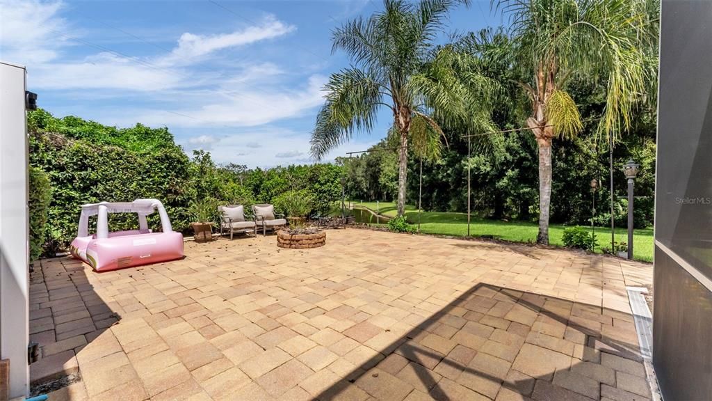 For Sale: $1,200,000 (5 beds, 3 baths, 3645 Square Feet)