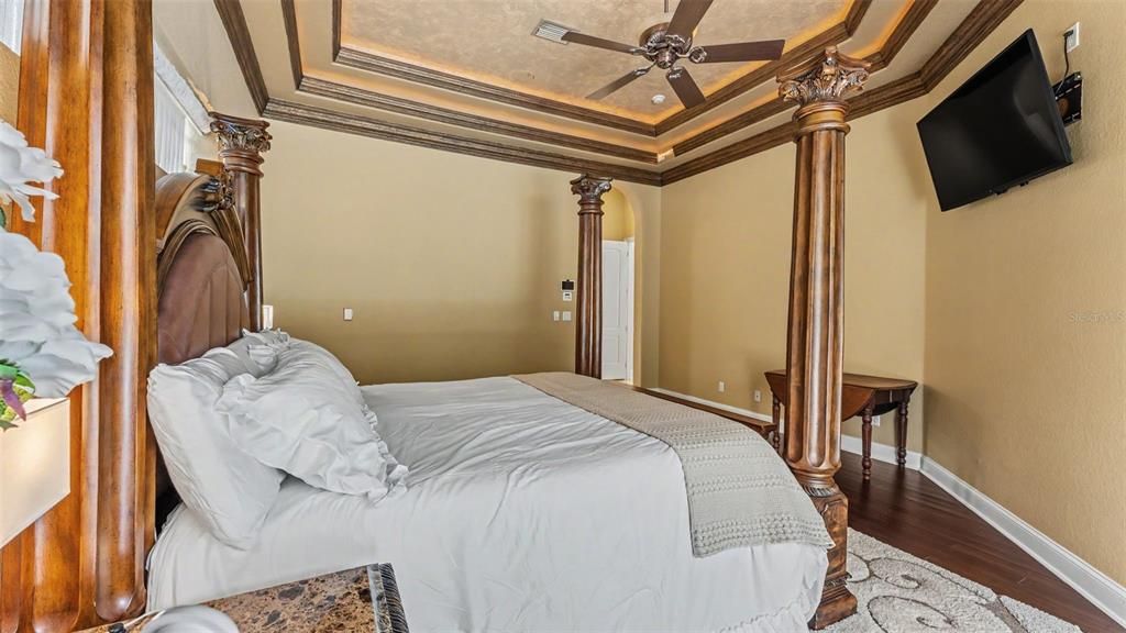 For Sale: $1,200,000 (5 beds, 3 baths, 3645 Square Feet)