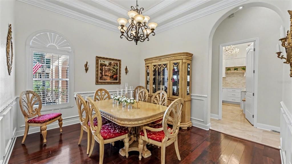 For Sale: $1,200,000 (5 beds, 3 baths, 3645 Square Feet)