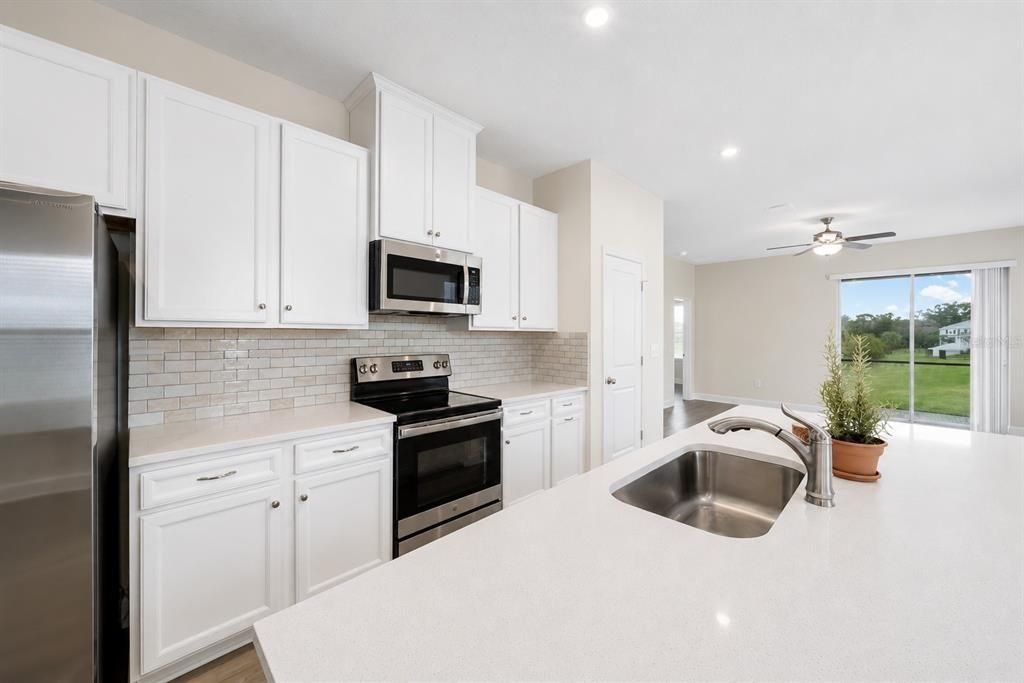 En Venta: $399,000 (3 camas, 2 baños, 1494 Pies cuadrados)