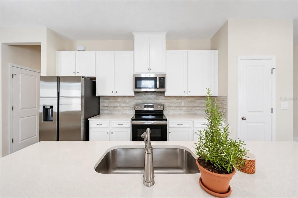 En Venta: $399,000 (3 camas, 2 baños, 1494 Pies cuadrados)