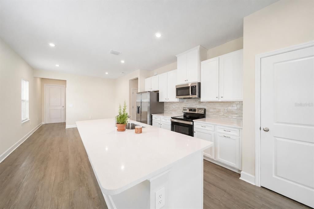 En Venta: $399,000 (3 camas, 2 baños, 1494 Pies cuadrados)