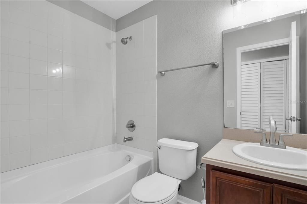 En Venta: $295,500 (3 camas, 2 baños, 1544 Pies cuadrados)