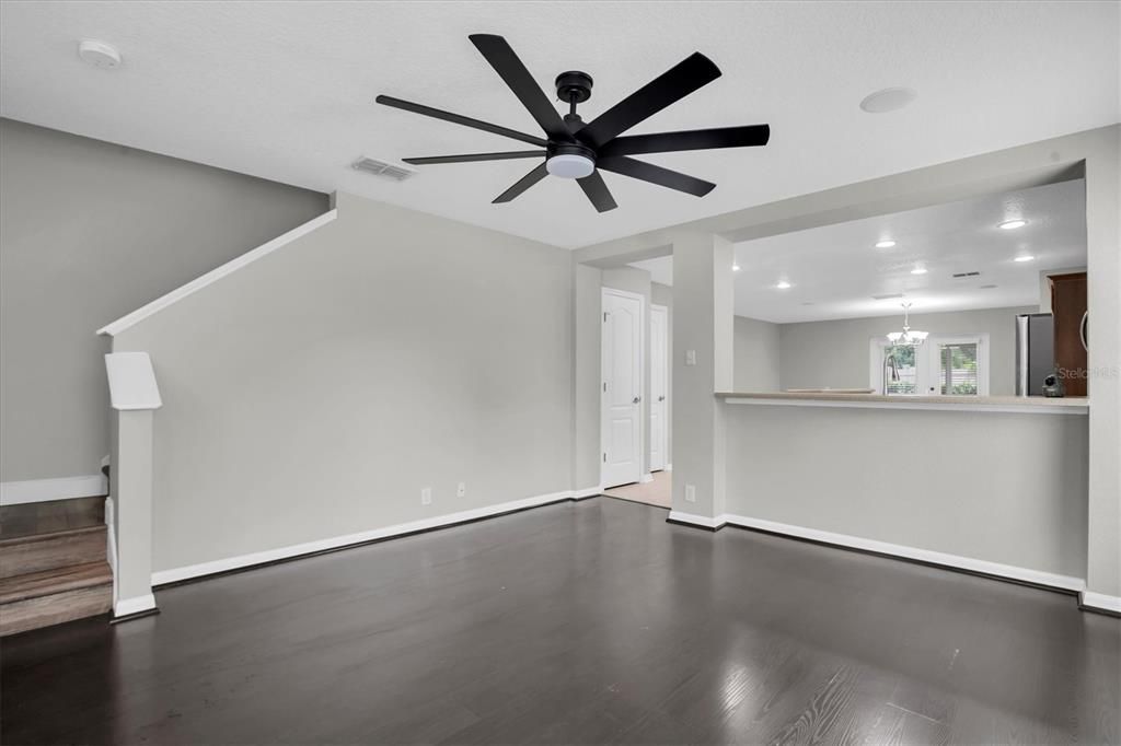 En Venta: $295,500 (3 camas, 2 baños, 1544 Pies cuadrados)