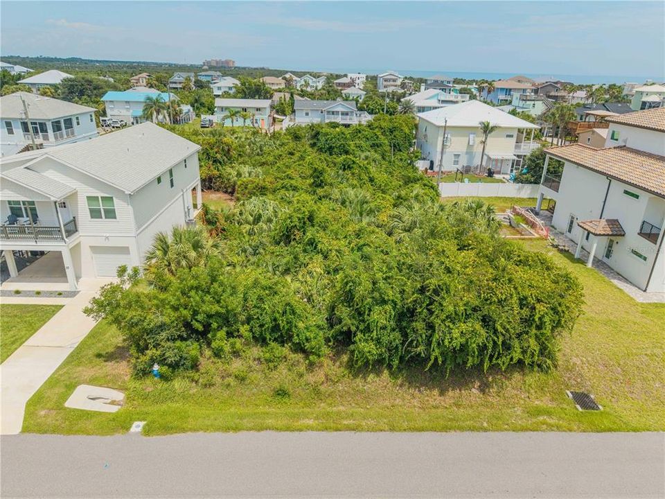 For Sale: $199,900 (0.19 acres)