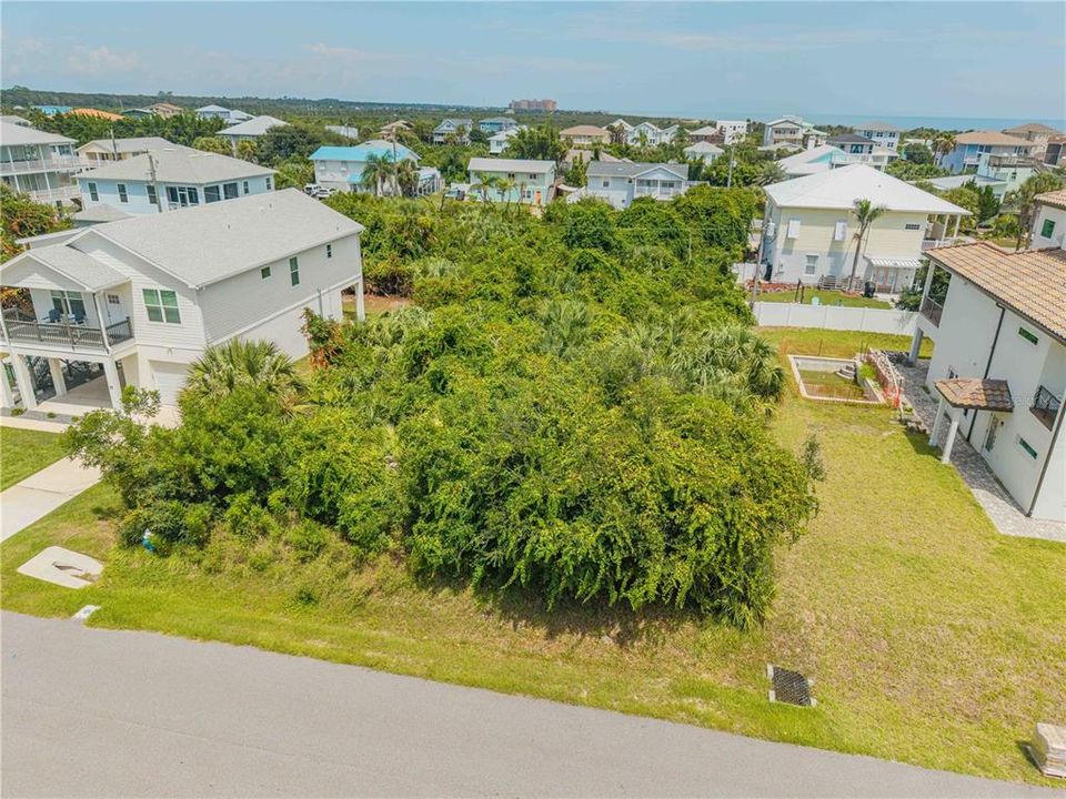 For Sale: $199,900 (0.19 acres)
