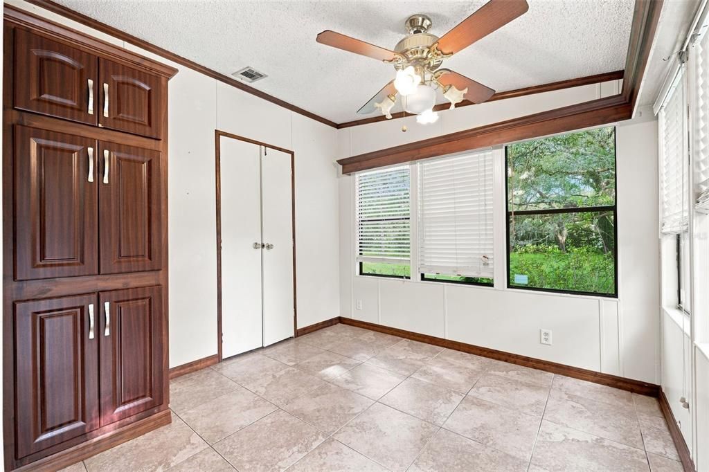 For Sale: $349,900 (3 beds, 2 baths, 1512 Square Feet)