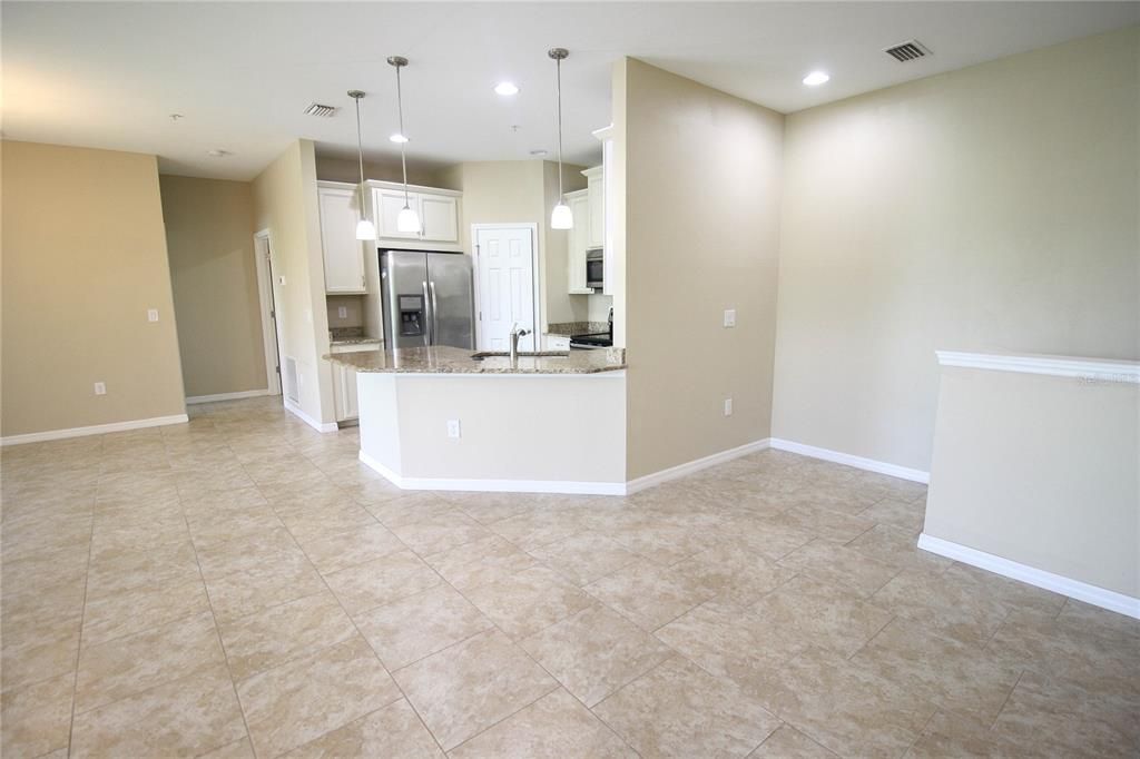 For Rent: $2,245 (3 beds, 2 baths, 1430 Square Feet)