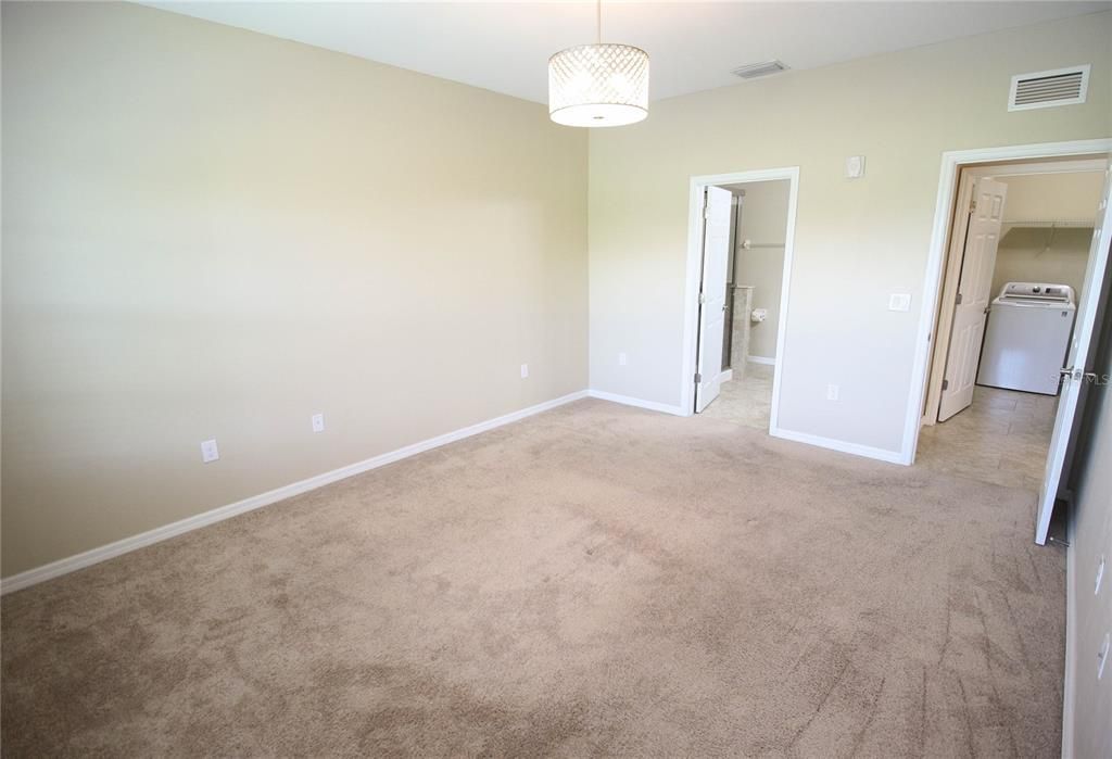 For Rent: $2,245 (3 beds, 2 baths, 1430 Square Feet)