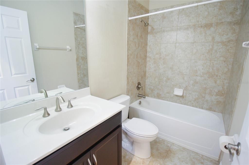 For Rent: $2,245 (3 beds, 2 baths, 1430 Square Feet)