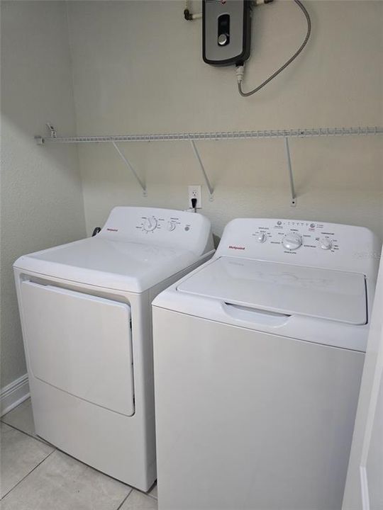For Rent: $1,400 (2 beds, 1 baths, 3456 Square Feet)
