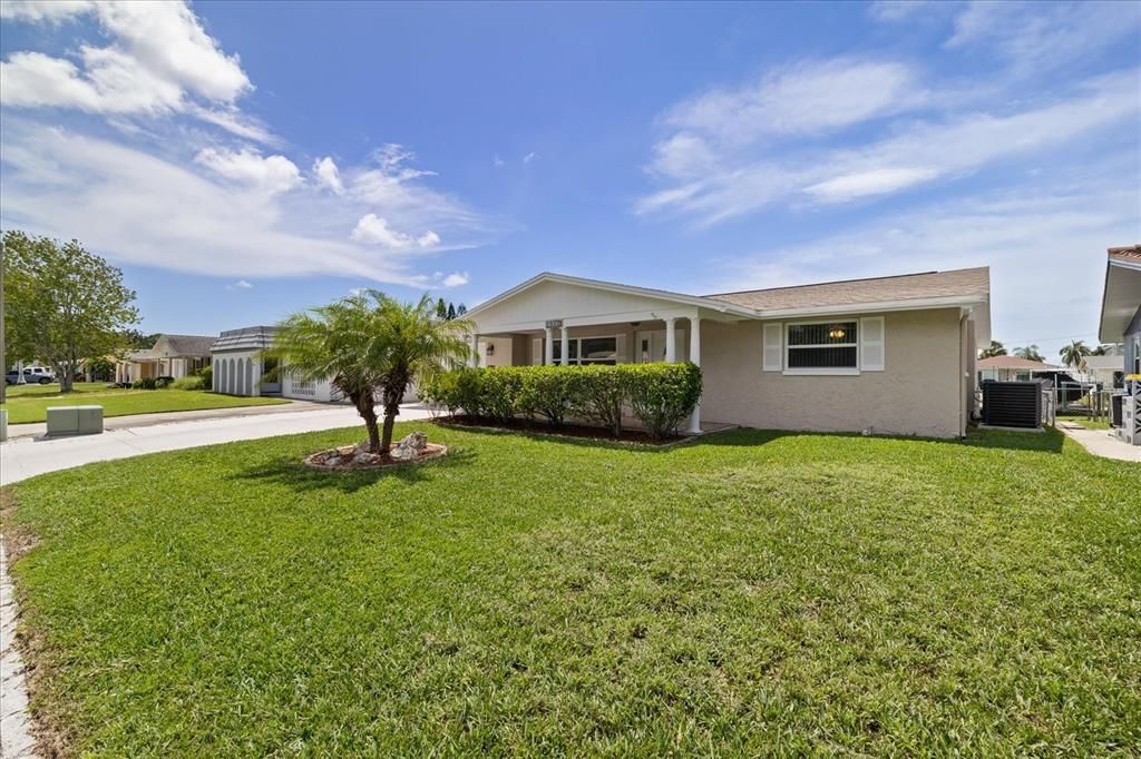 For Sale: $499,000 (3 beds, 2 baths, 1840 Square Feet)