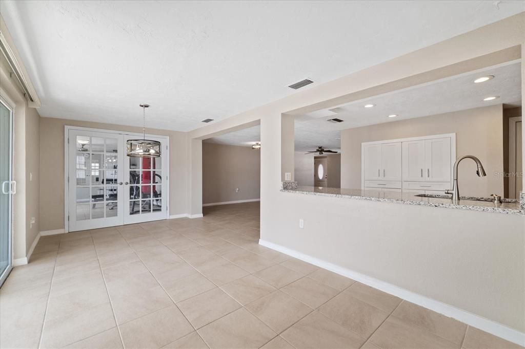 For Sale: $499,000 (3 beds, 2 baths, 1840 Square Feet)