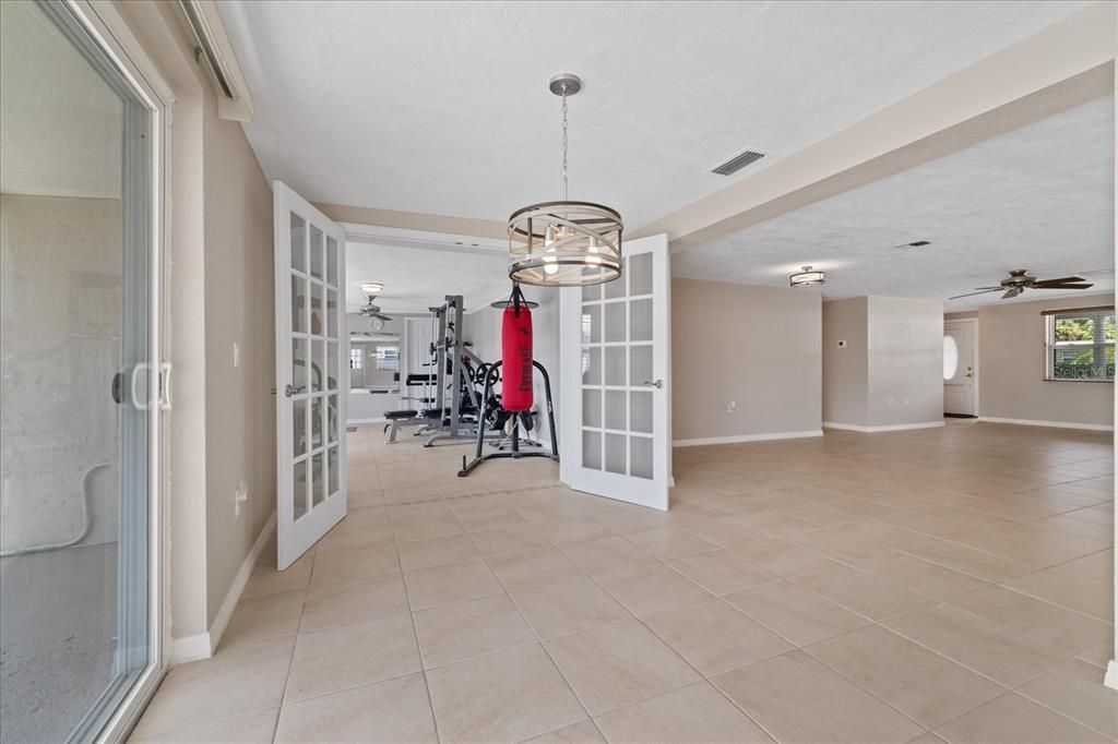 For Sale: $499,000 (3 beds, 2 baths, 1840 Square Feet)