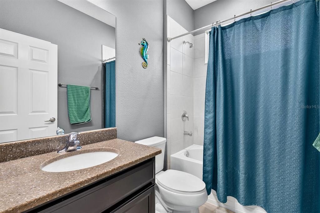 En Venta: $654,900 (5 camas, 3 baños, 2822 Pies cuadrados)