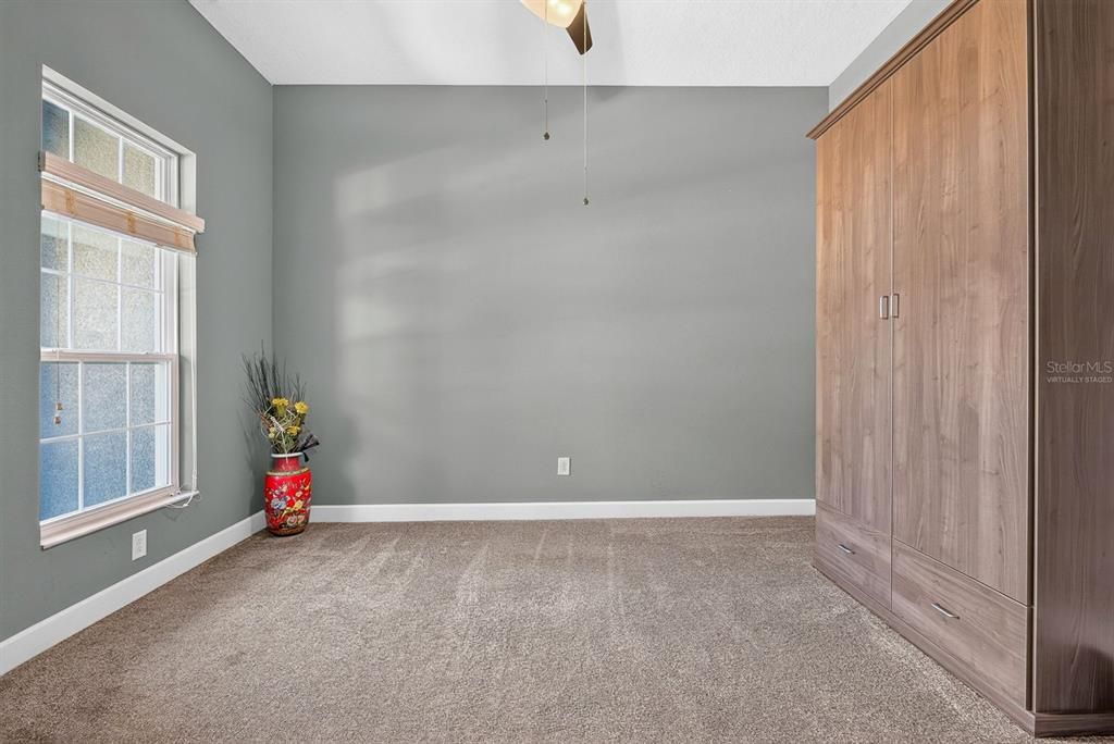 En Venta: $654,900 (5 camas, 3 baños, 2822 Pies cuadrados)