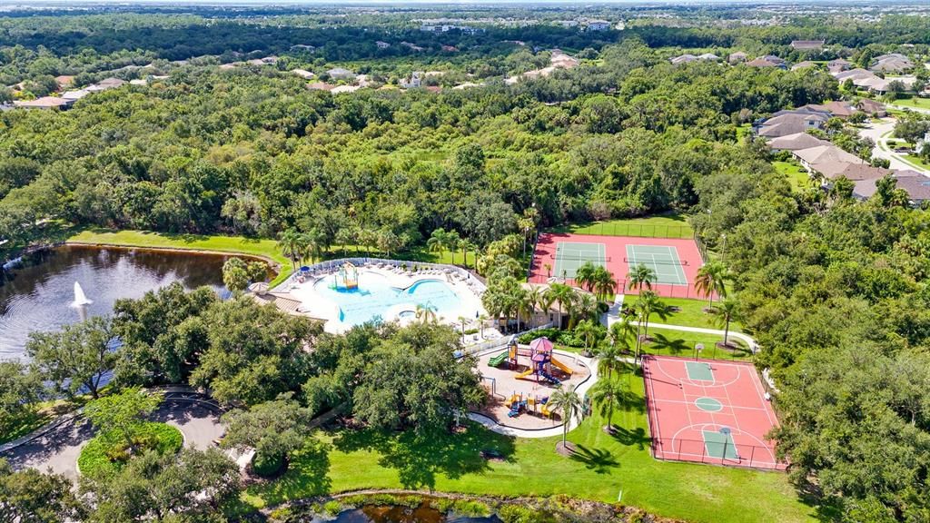 En Venta: $654,900 (5 camas, 3 baños, 2822 Pies cuadrados)
