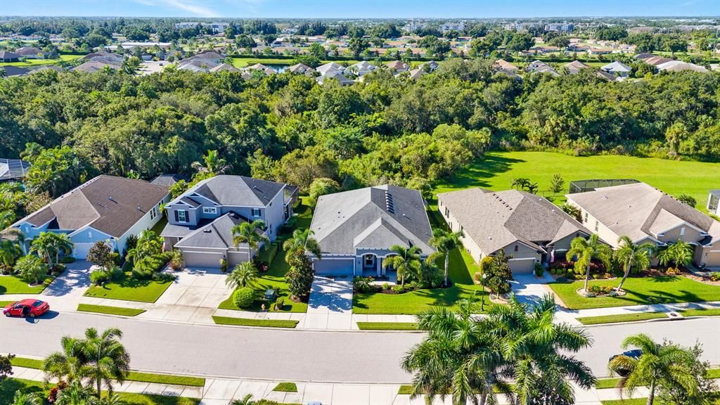 En Venta: $654,900 (5 camas, 3 baños, 2822 Pies cuadrados)